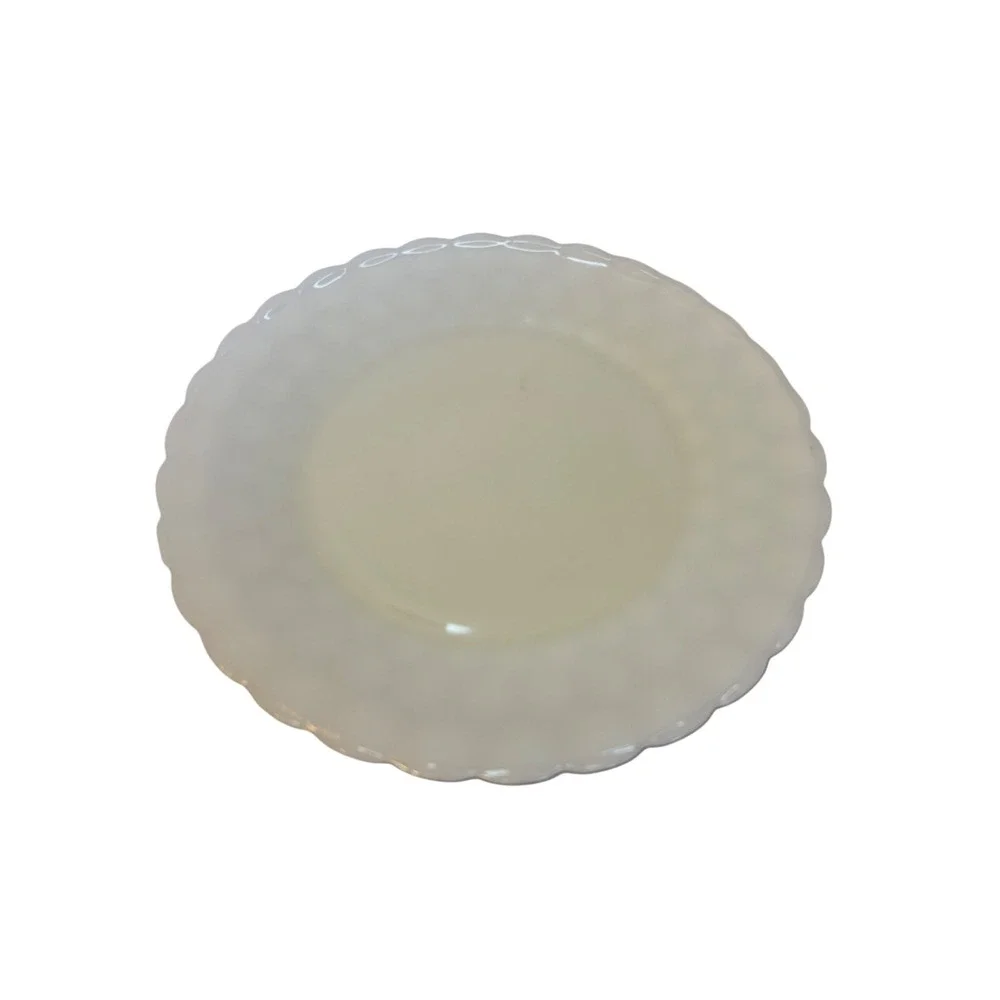 Vintage‎ White Milk Glass Hobnail Dinner Plate Scalloped Edge Mid-Century Retro
